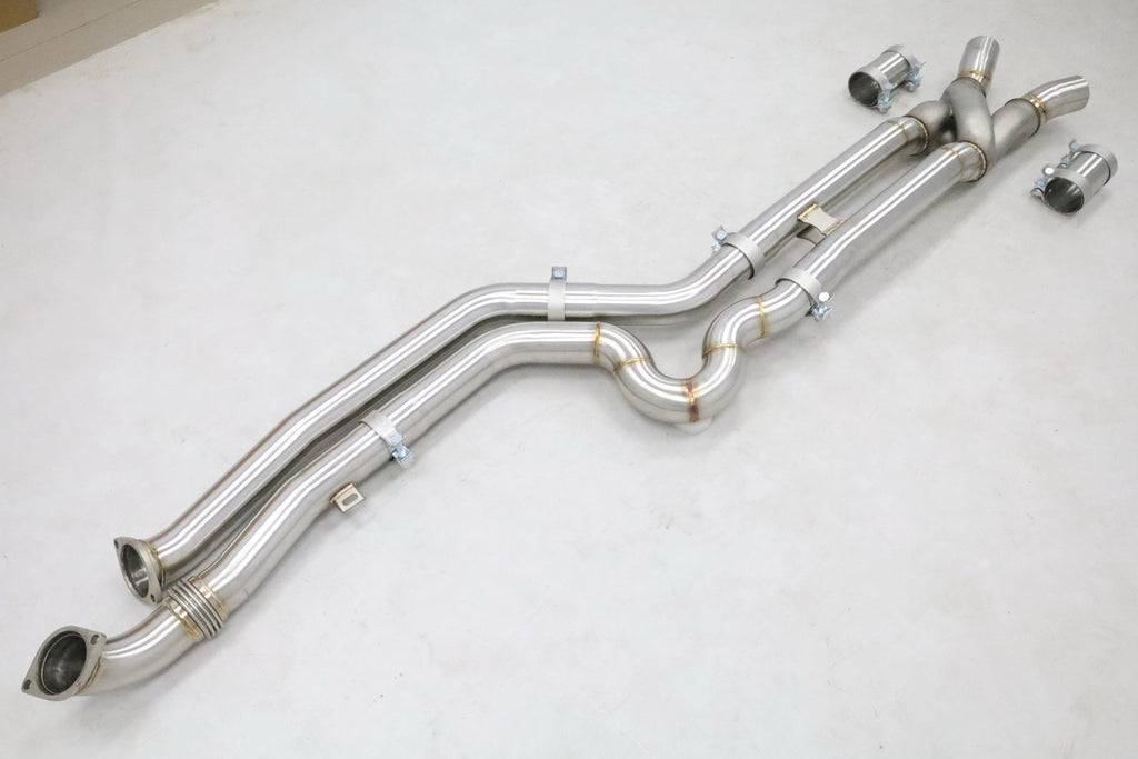 S58 GT4 mid-pipe view 2